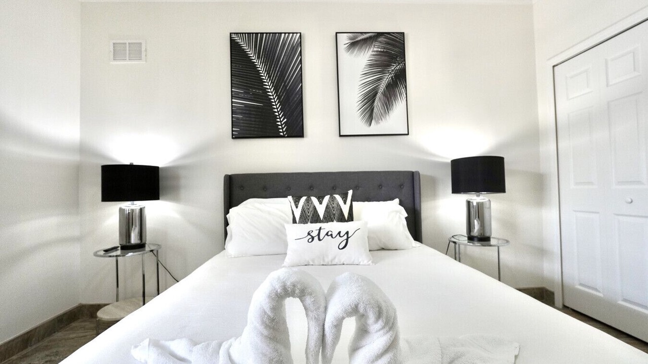 Photo of Bedroom in Crescent Beach