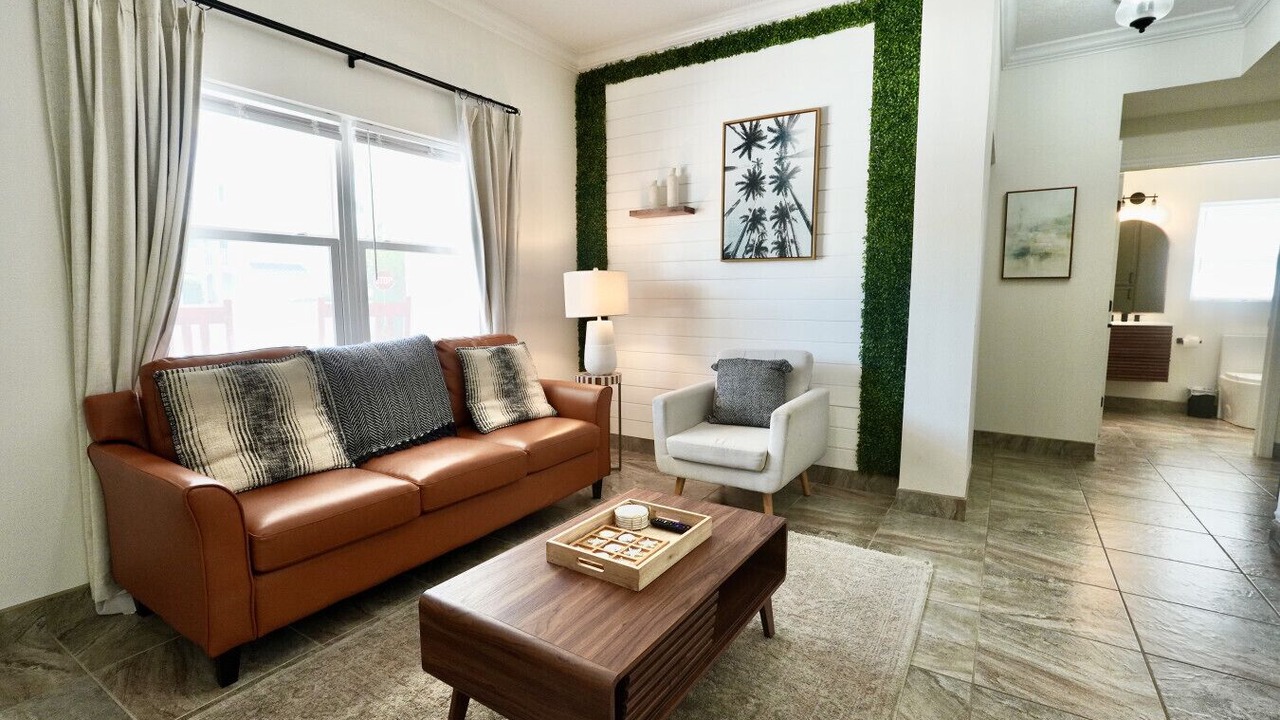Photo of Livingroom in Crescent Beach