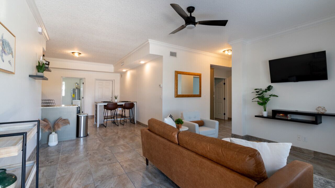 Photo of Livingroom in Crescent Beach