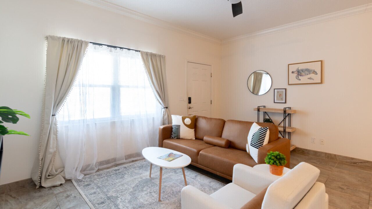 Photo of Livingroom in Crescent Beach