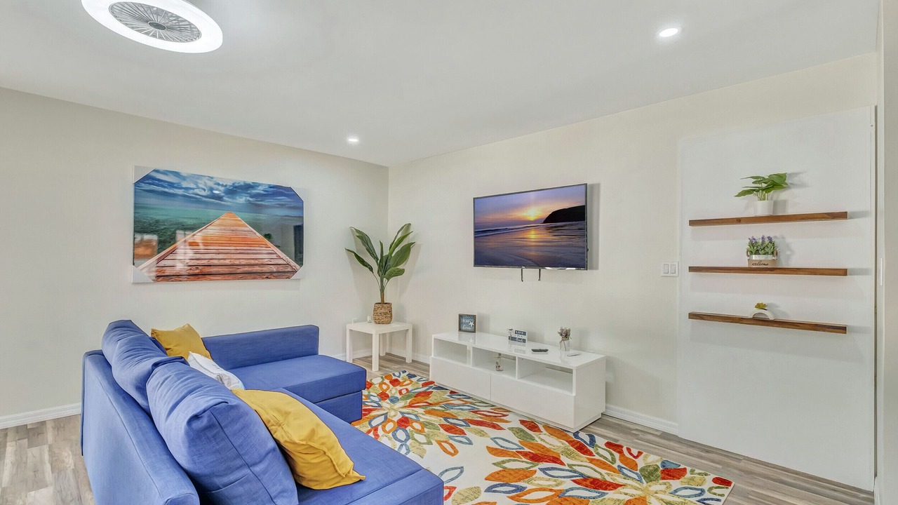 Photo of Livingroom in Country Club