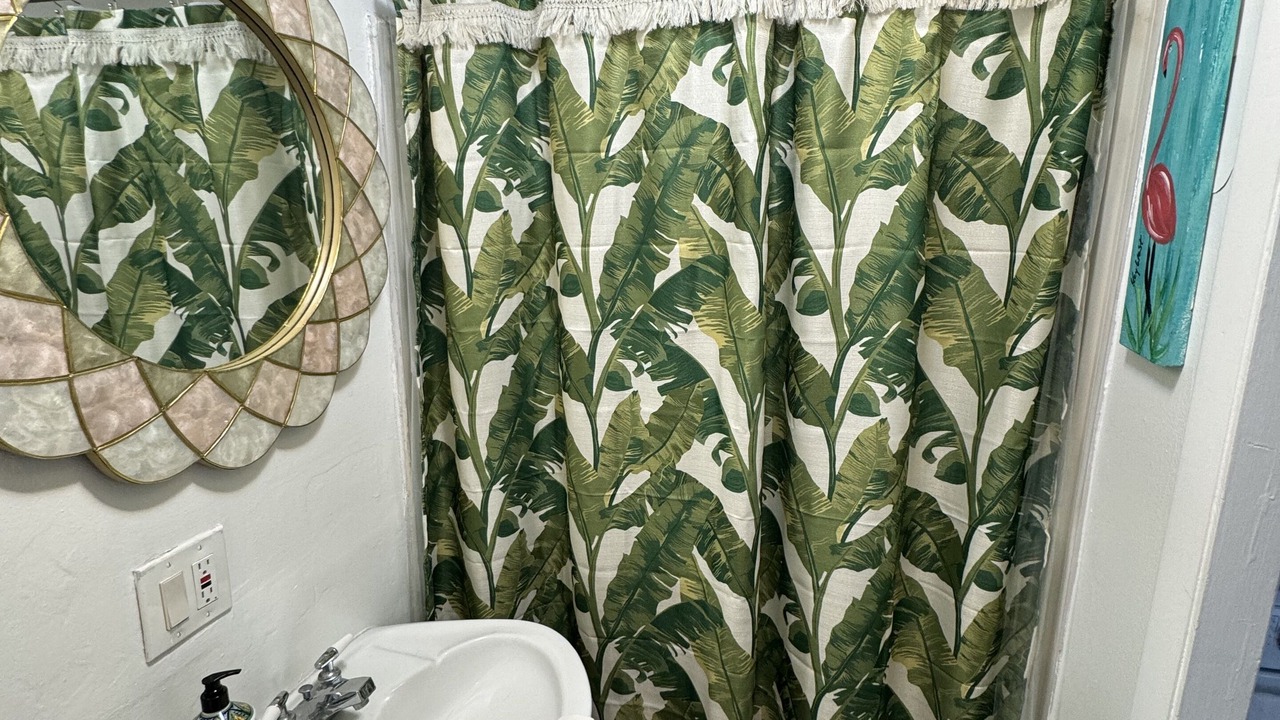 Photo of Bathroom in Harbordale