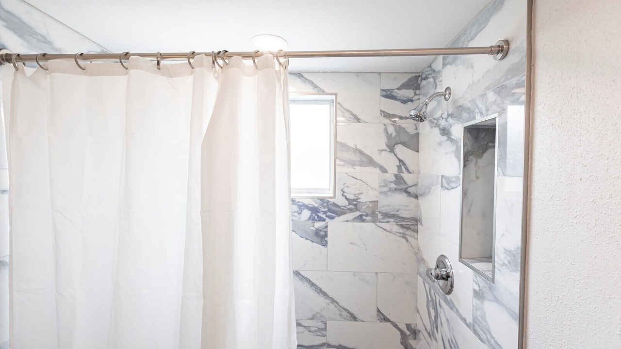 Photo of Bathroom in Aloha Kai