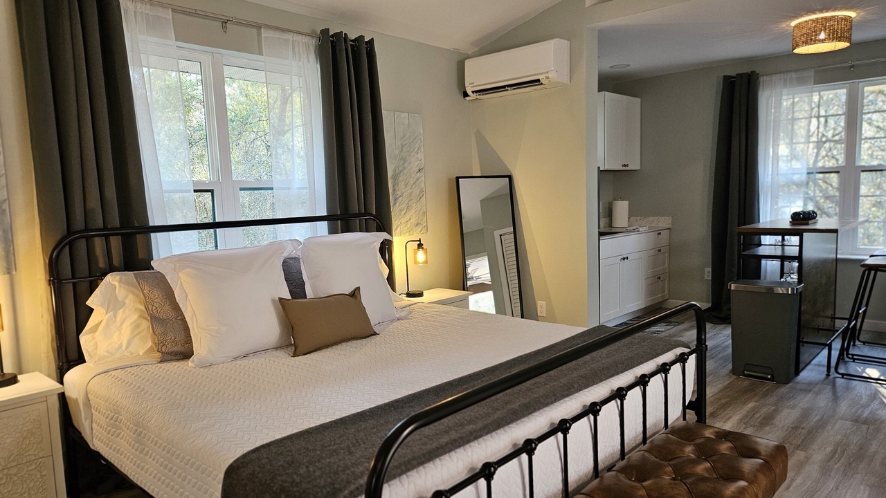 Photo of Bedroom in Lecanto