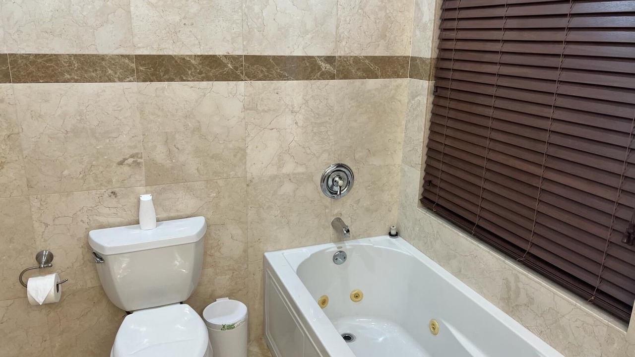 Photo of Bathroom in Pembroke Pines