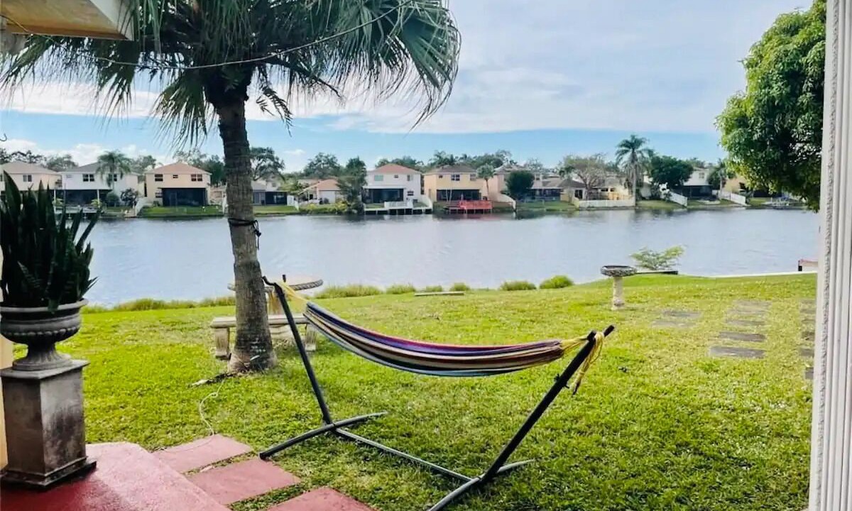 Photo of Outdoor in Pembroke Pines