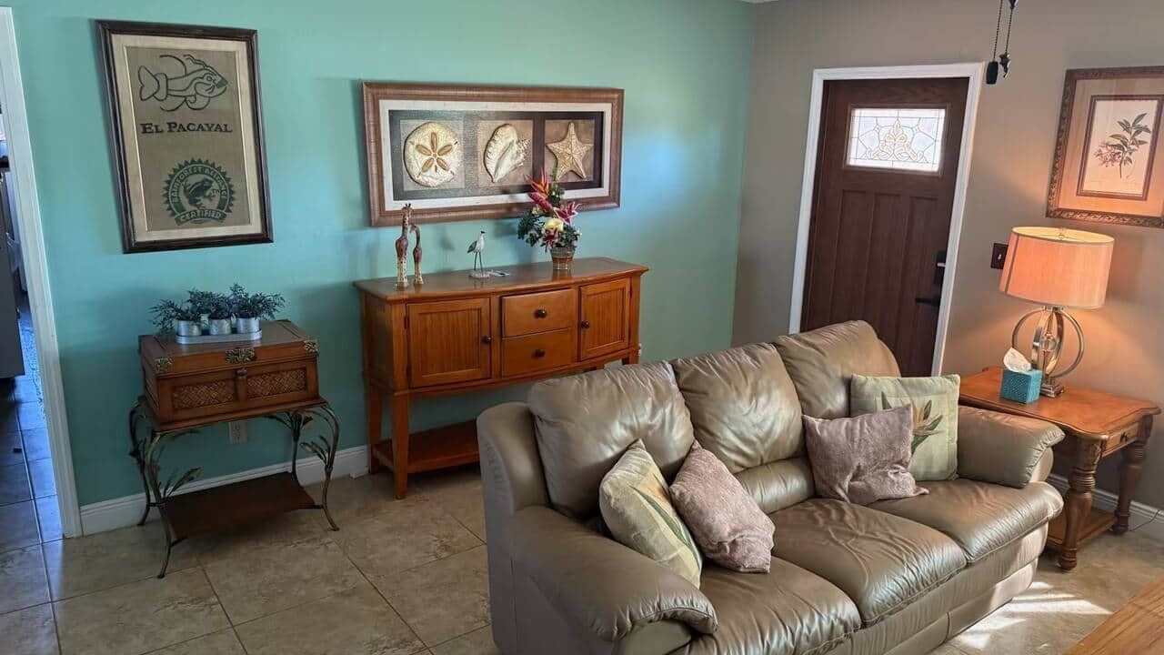 Photo of Livingroom in Caloosahatchee
