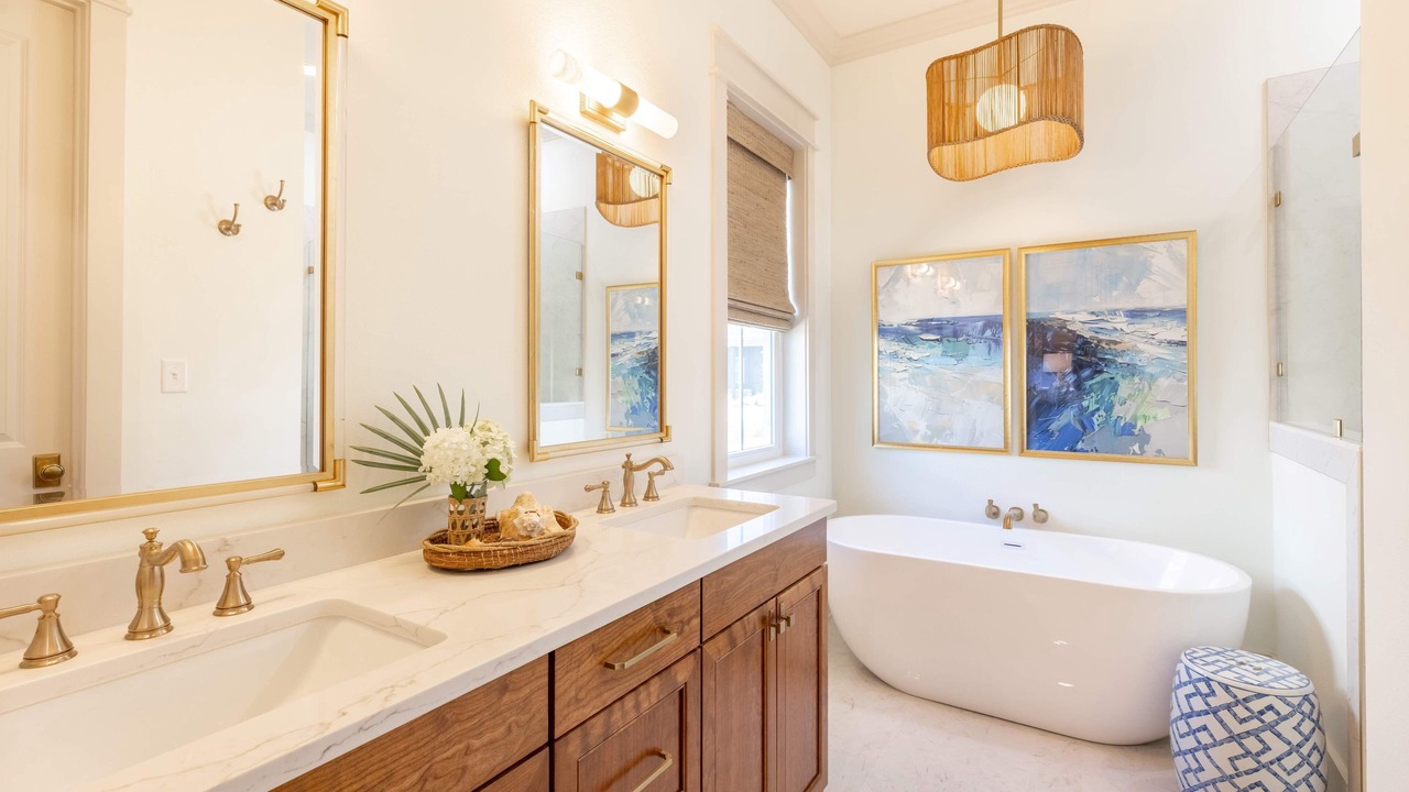 Photo of Bathroom in Carrabelle