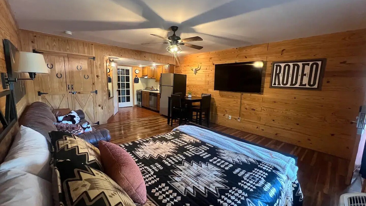 Photo of Bedroom in River Ranch