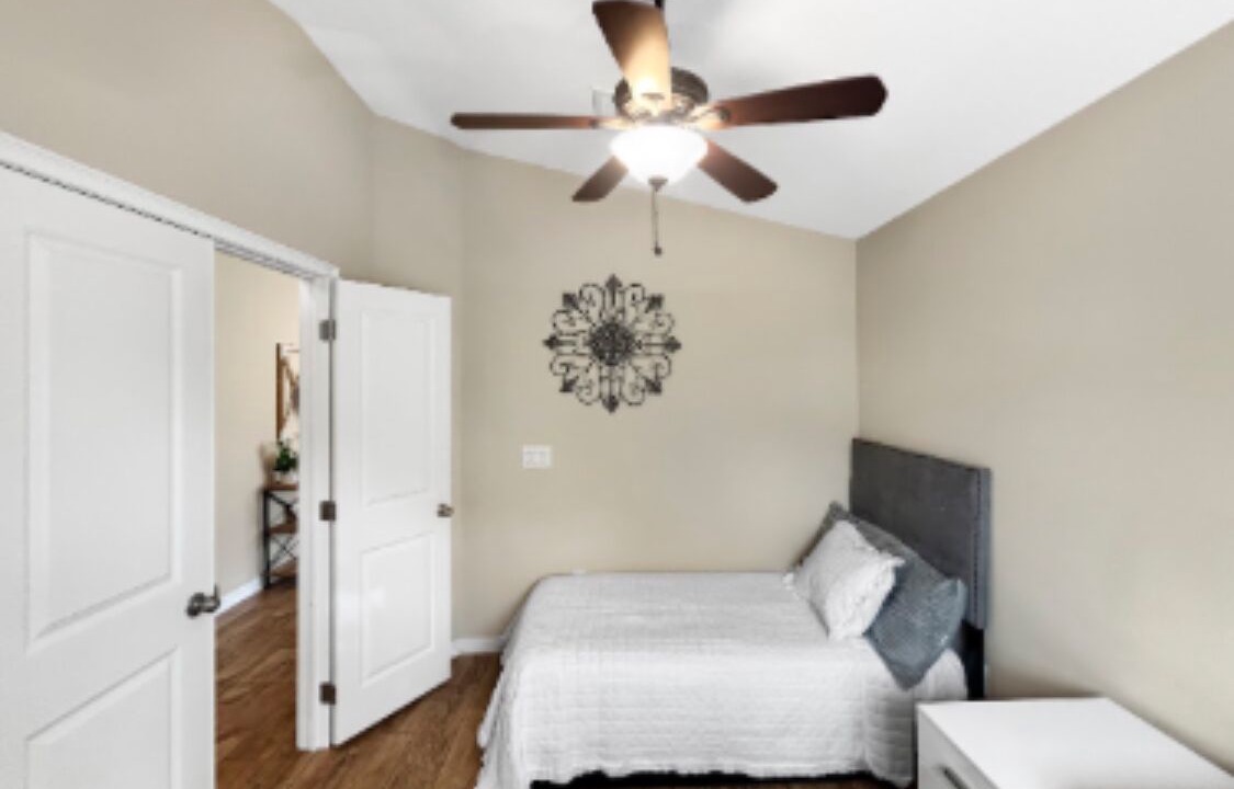 Photo of Bedroom in Wesley Chapel