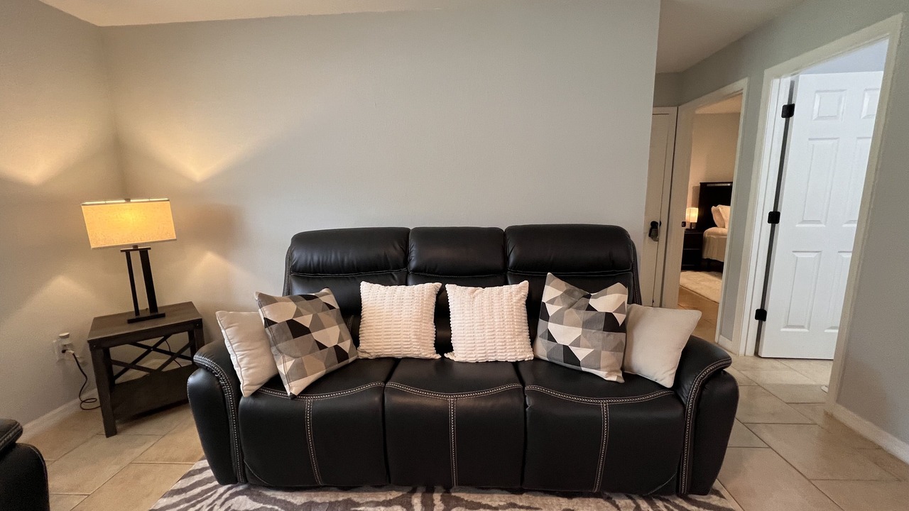 Photo of Livingroom in Lake City