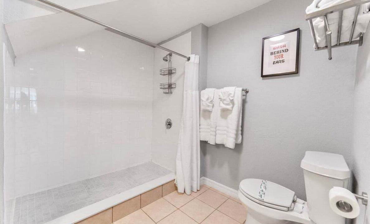 Photo of Bathroom in Venetian Bay Villages