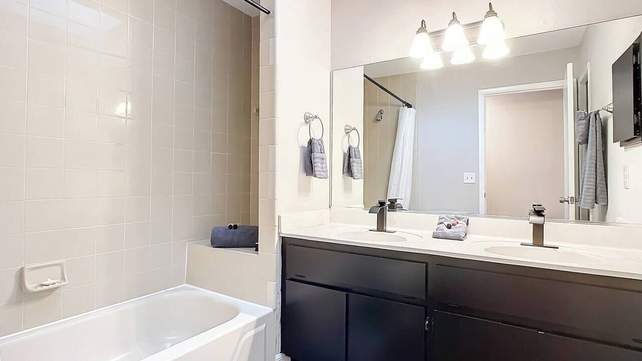 Photo of Bathroom in Port Orange