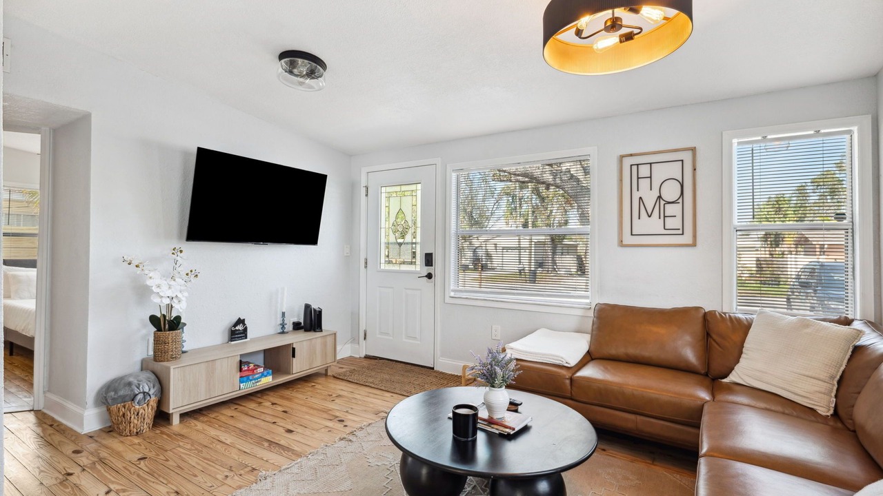 Photo of Livingroom in Pinellas Park
