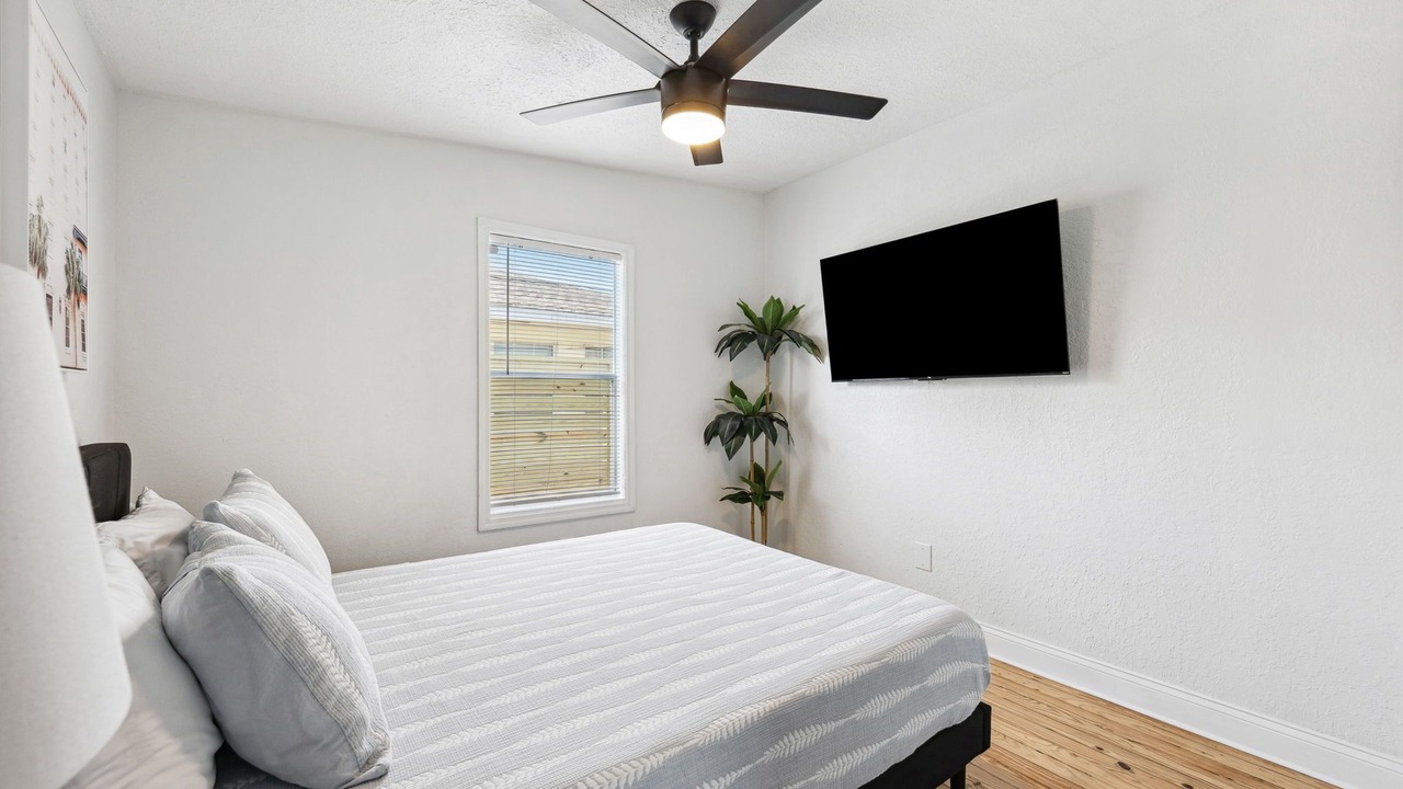 Photo of Bedroom in Pinellas Park