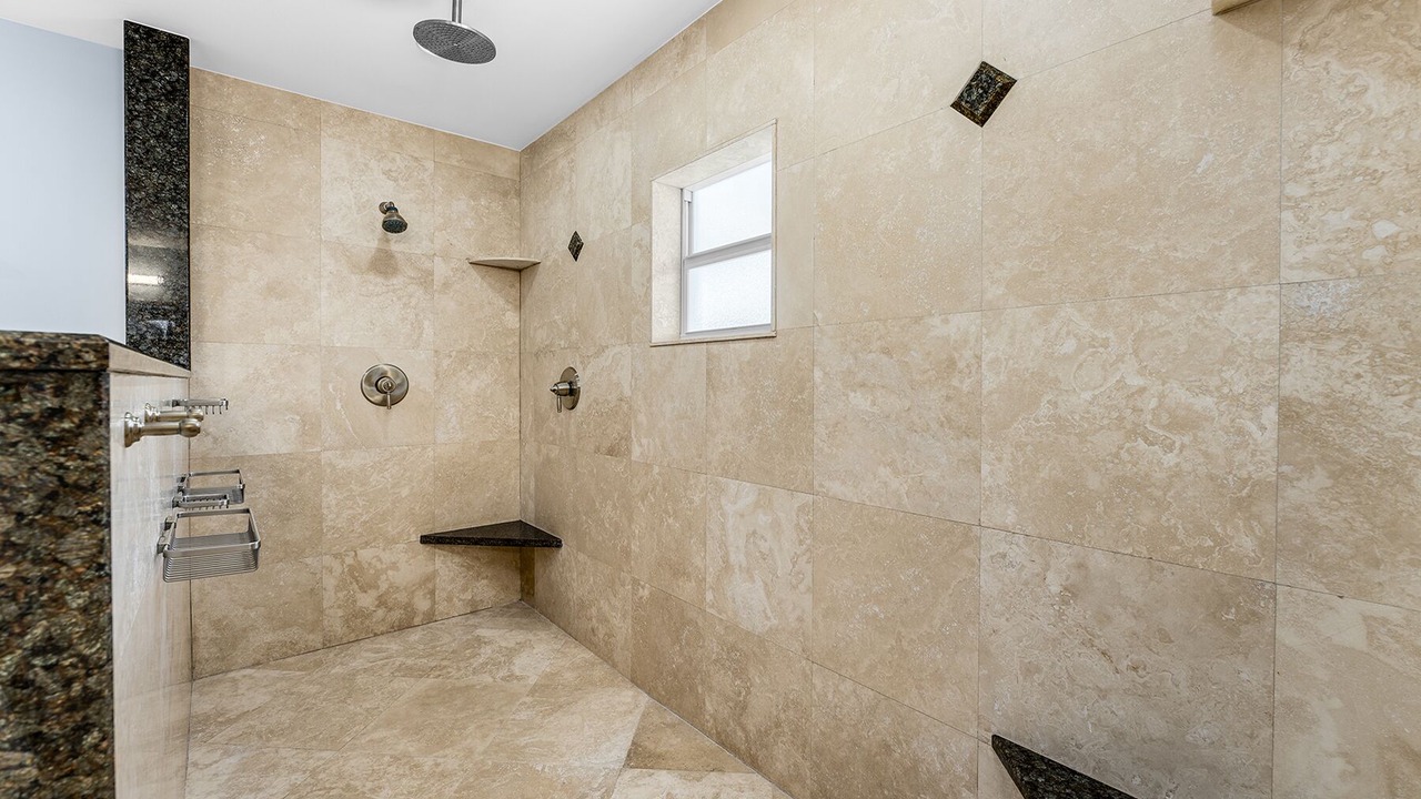Photo of Bathroom in Tavernier