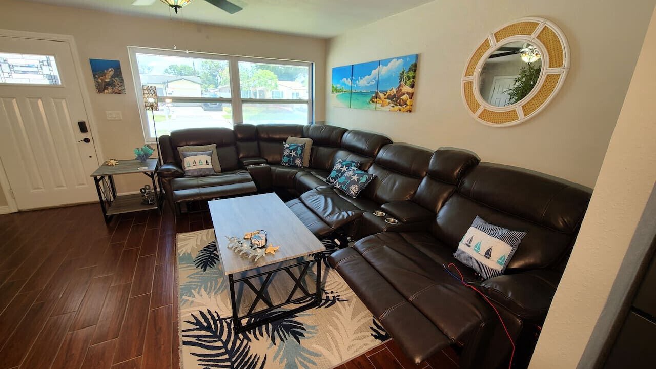Photo of Livingroom in Pinellas Park
