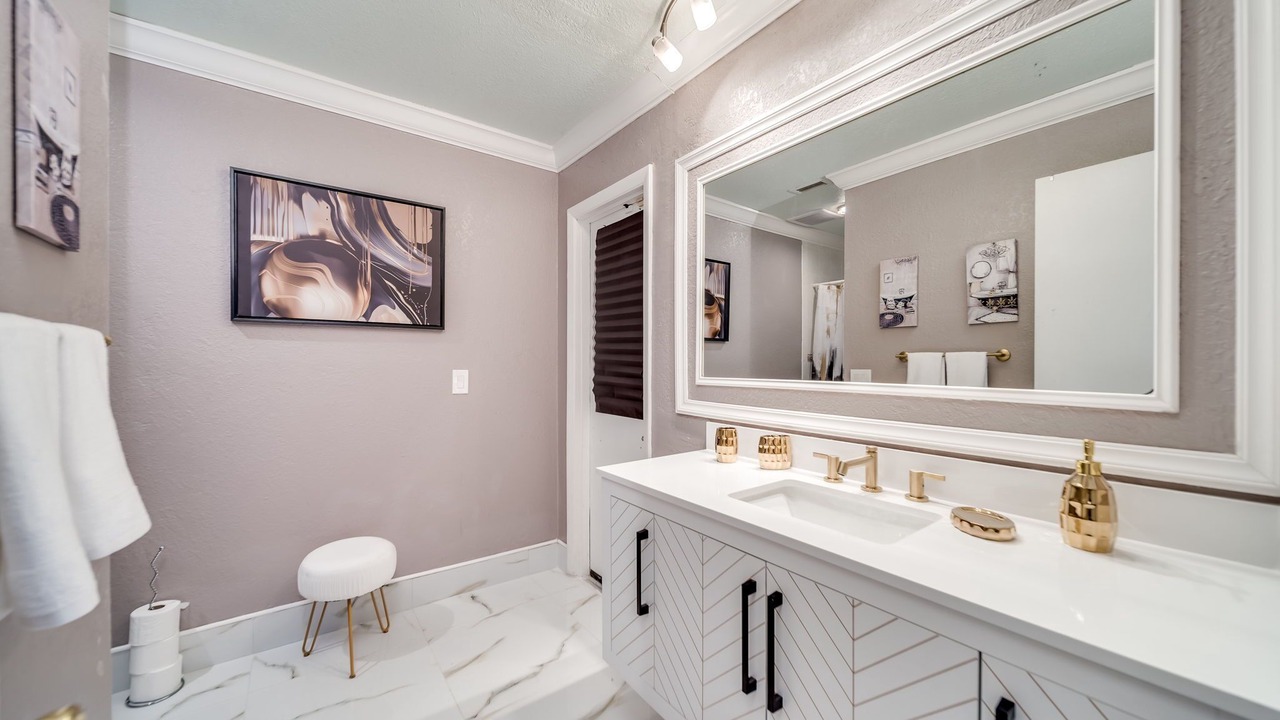 Photo of Bathroom in Lauderhill