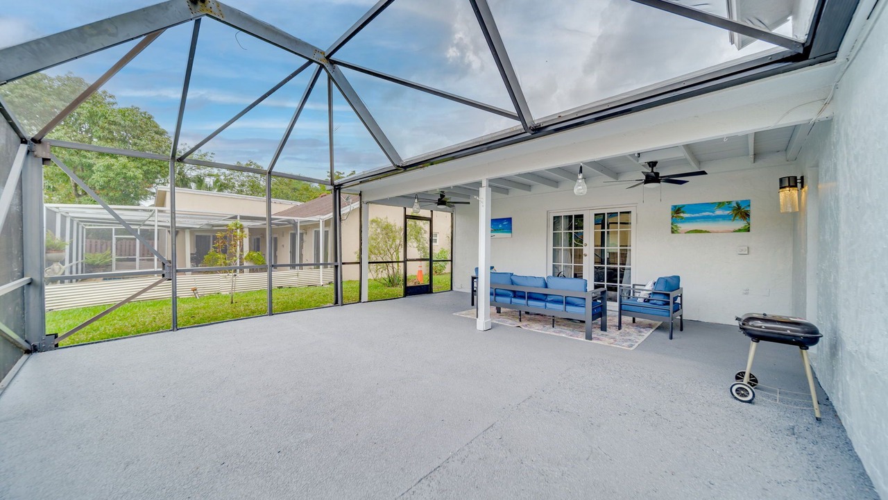 Photo of Patio Balcony in Lauderhill