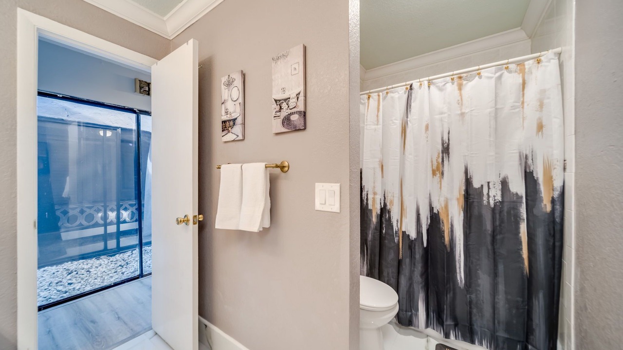 Photo of Bathroom in Lauderhill