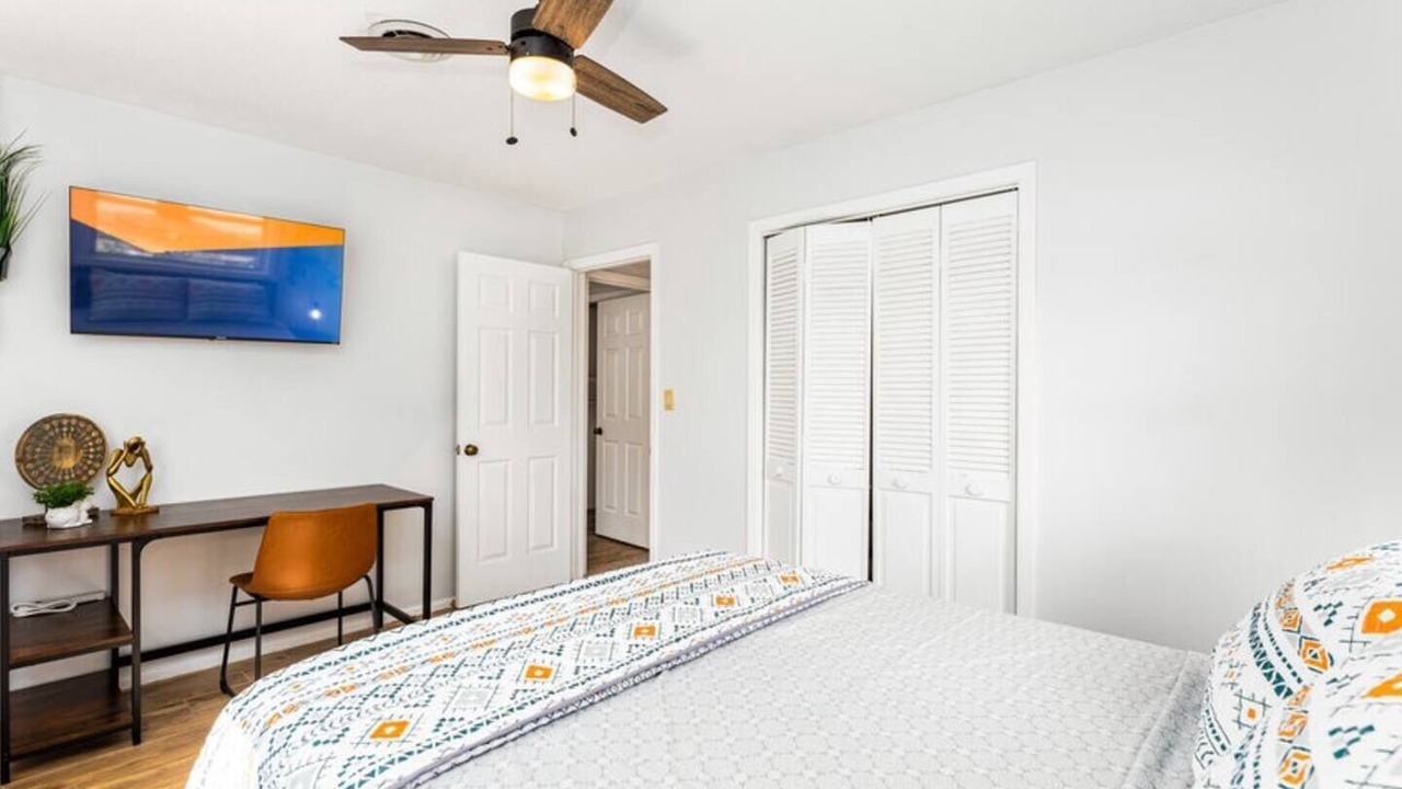 Photo of Bedroom in Conway