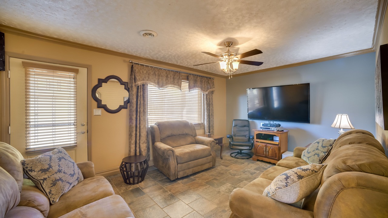 Photo of Bedroom in Guntersville