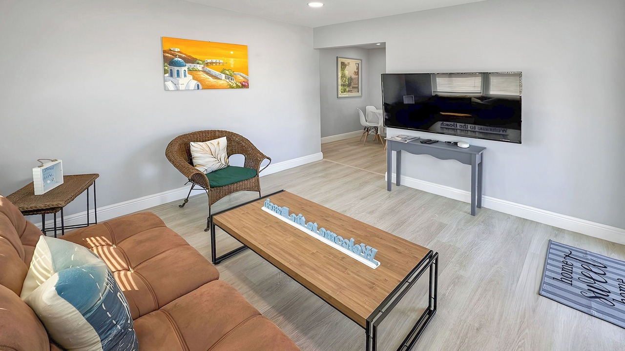 Photo of Livingroom in Palm Beach Shores