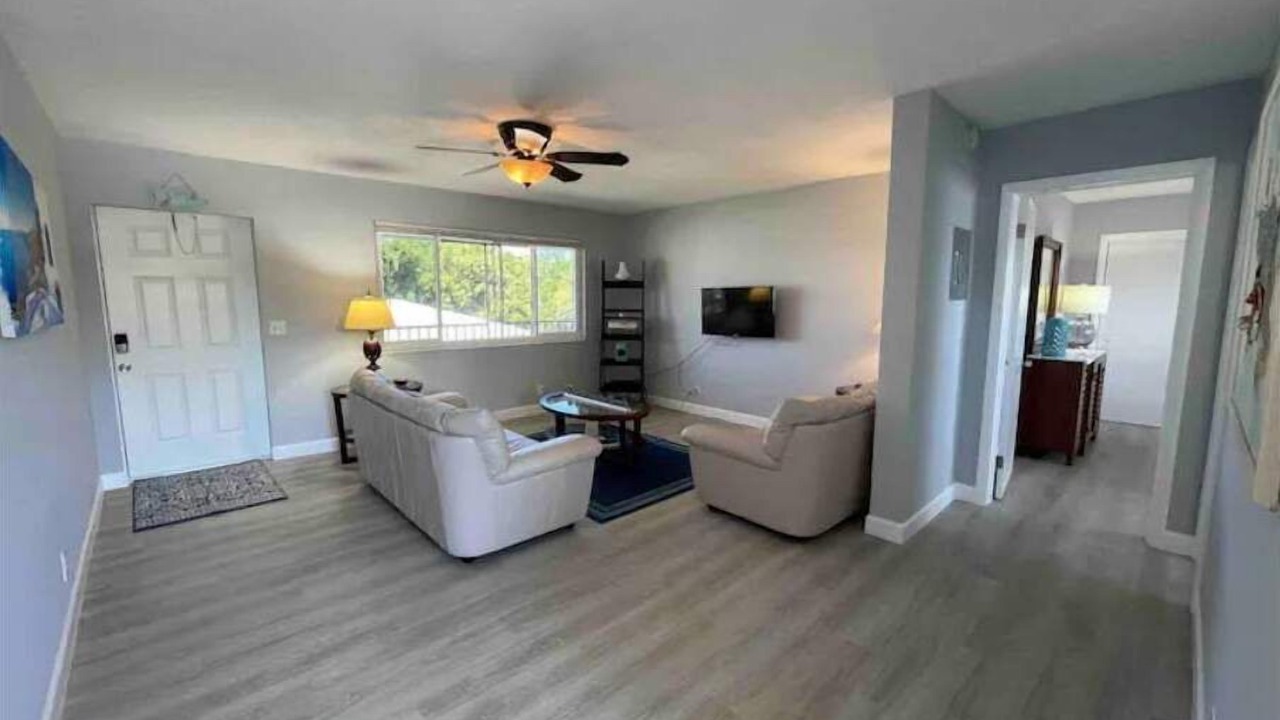 Photo of Livingroom in Palm Beach Shores