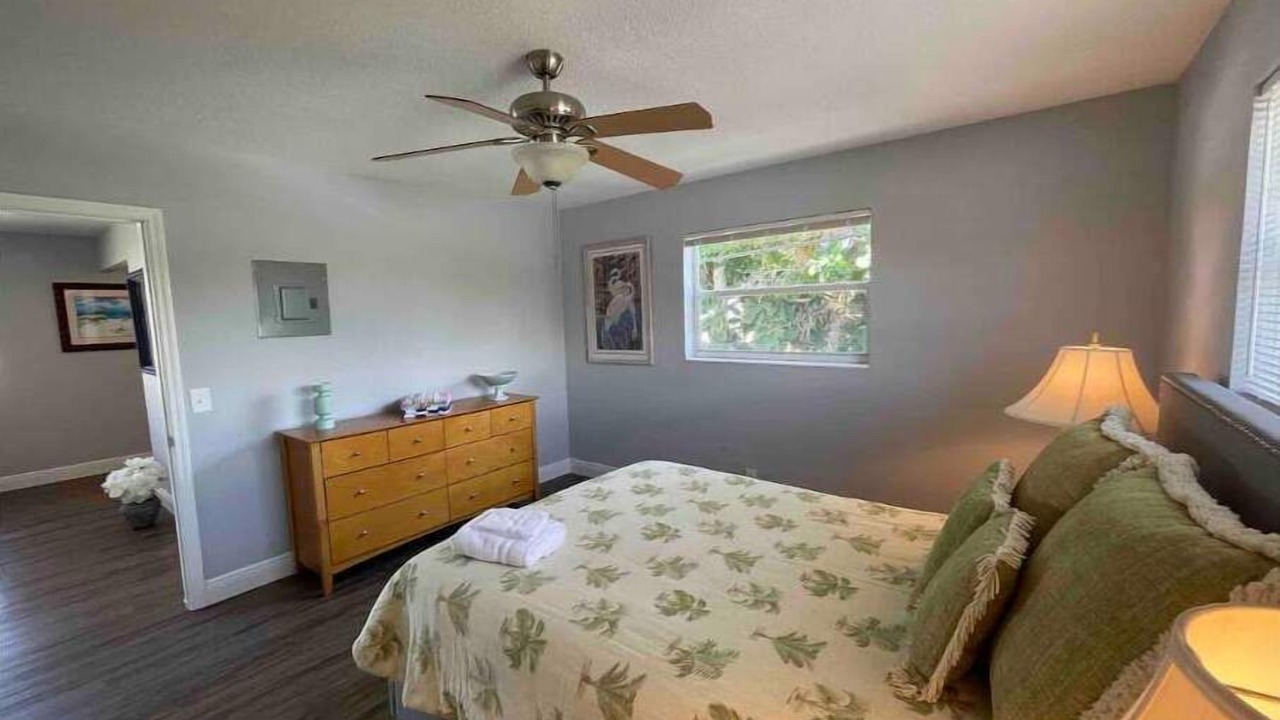 Photo of Bedroom in Palm Beach Shores