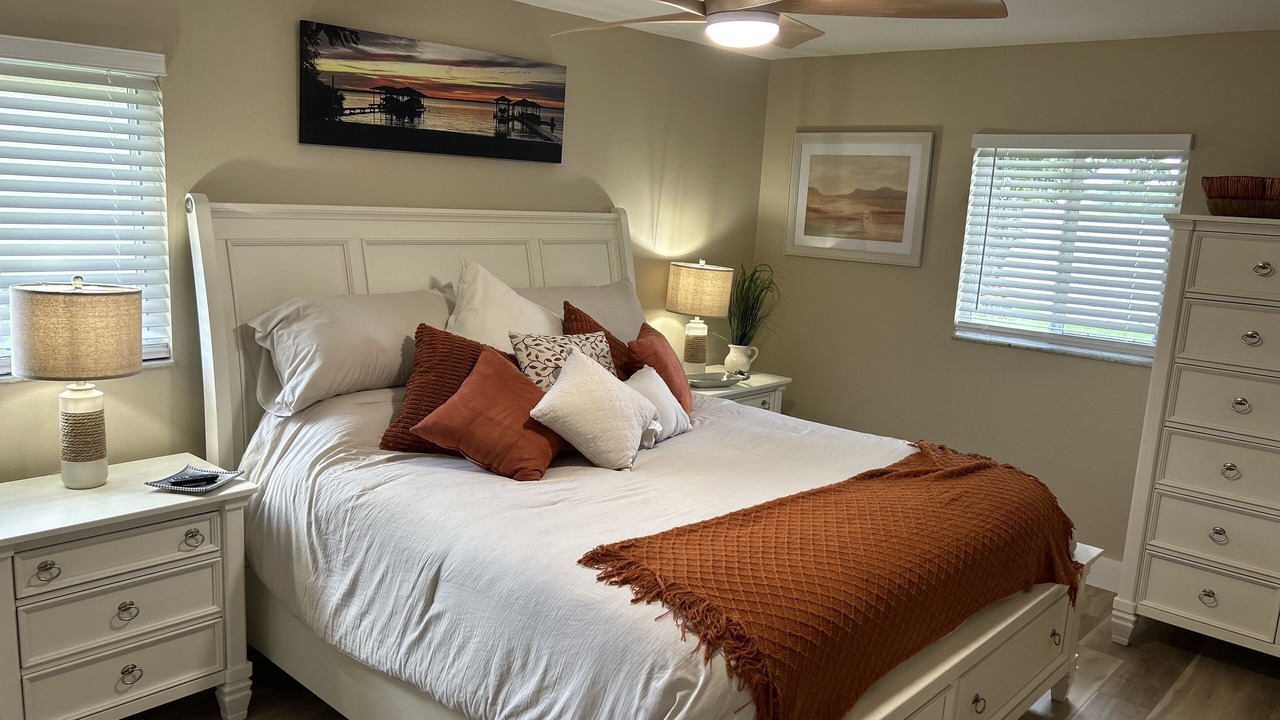 Photo of Bedroom in Placid Lakes