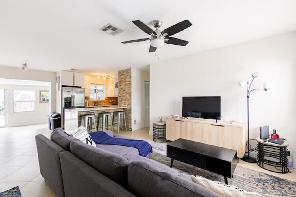 Photo of Livingroom in Sunset