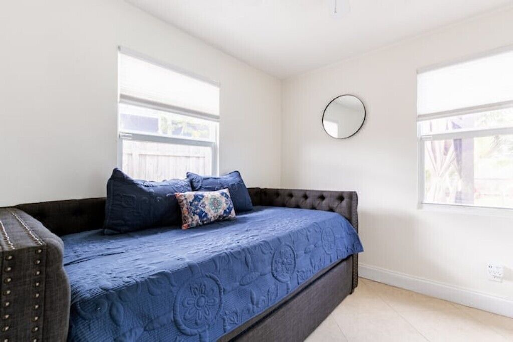 Photo of Bedroom in Sunset