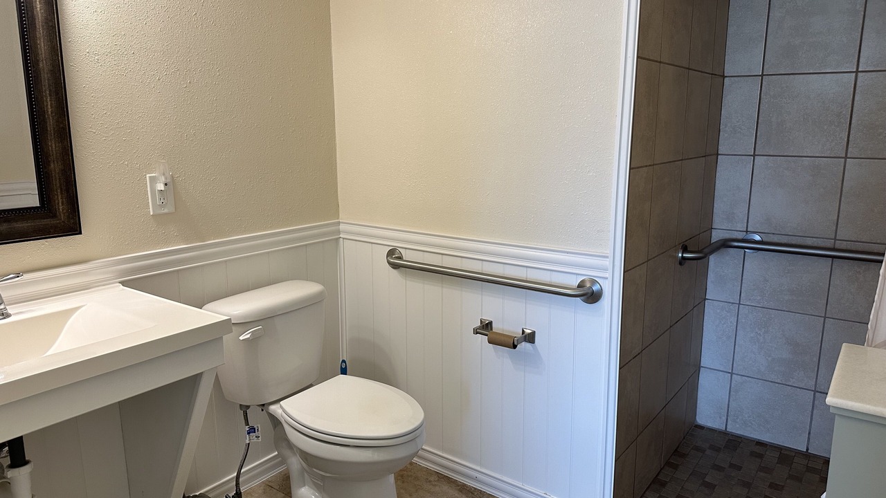 Photo of Bathroom in Port Orange