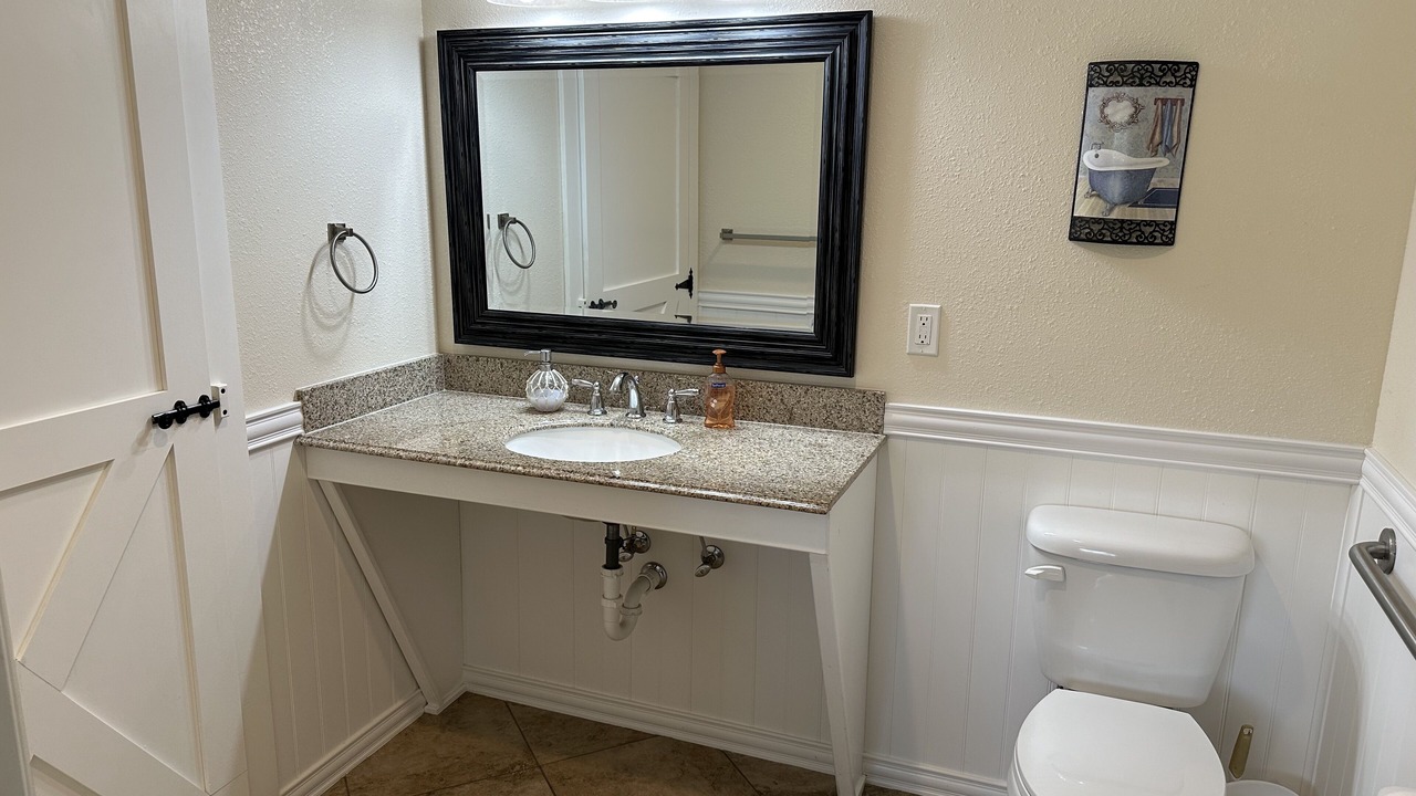 Photo of Bathroom in Port Orange