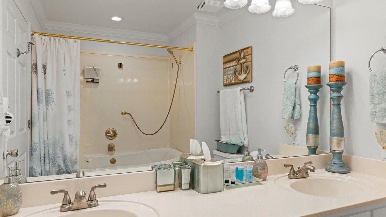 Photo of Bathroom in Dadeville