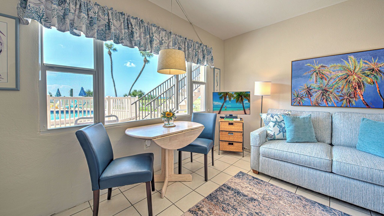 Photo of Bedroom in Golden Beach