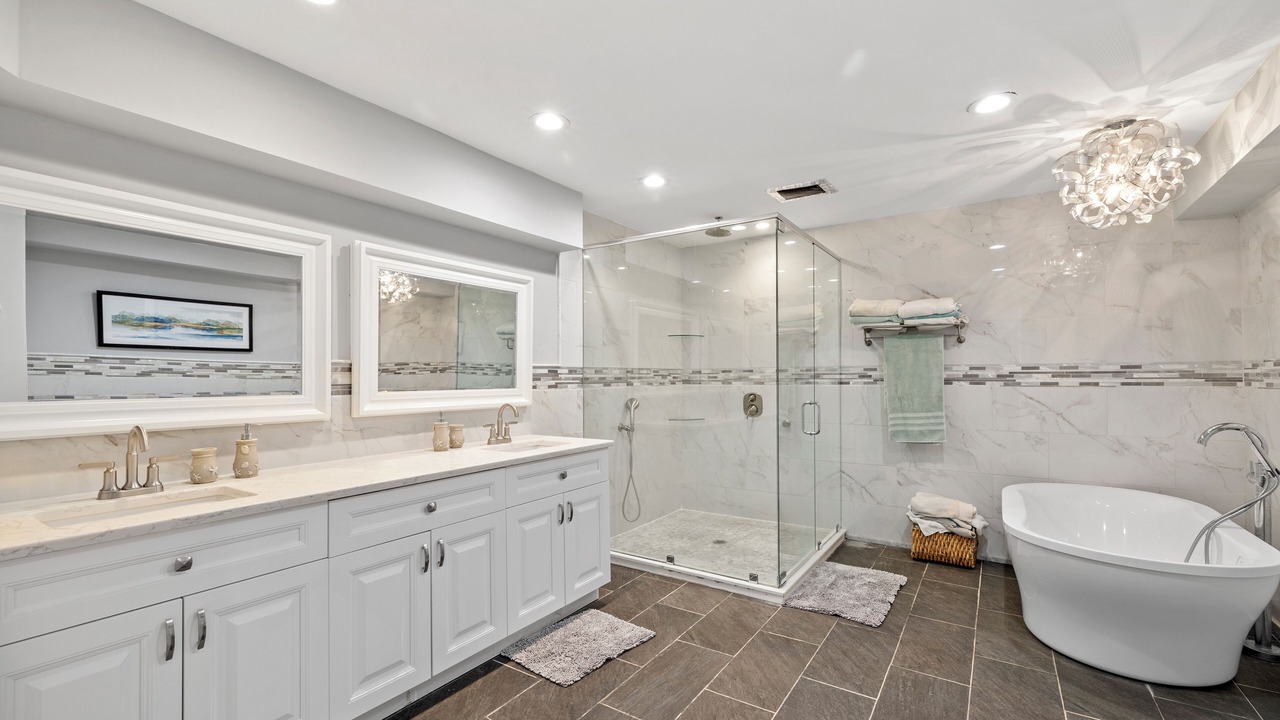 Photo of Bathroom in Gulf Harbors
