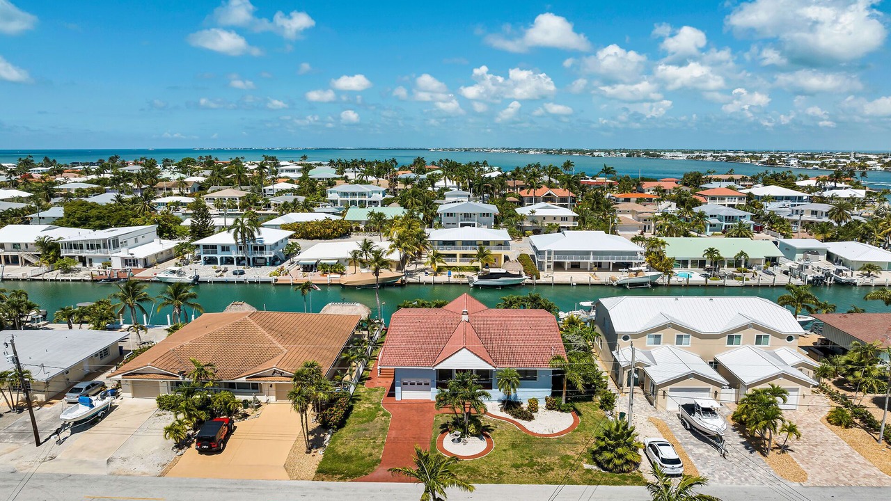 Photo of Outdoor in Coury