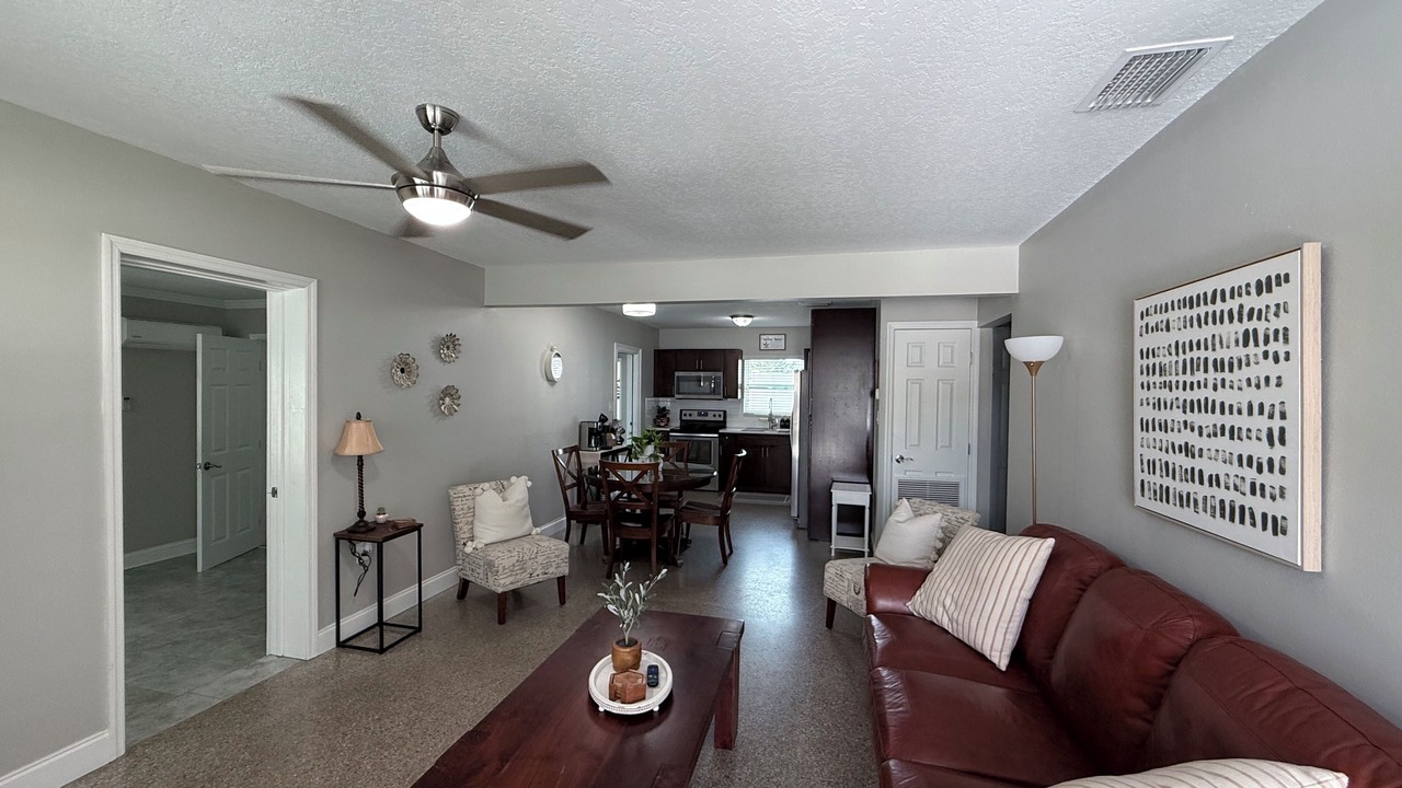 Photo of Livingroom in Tampa