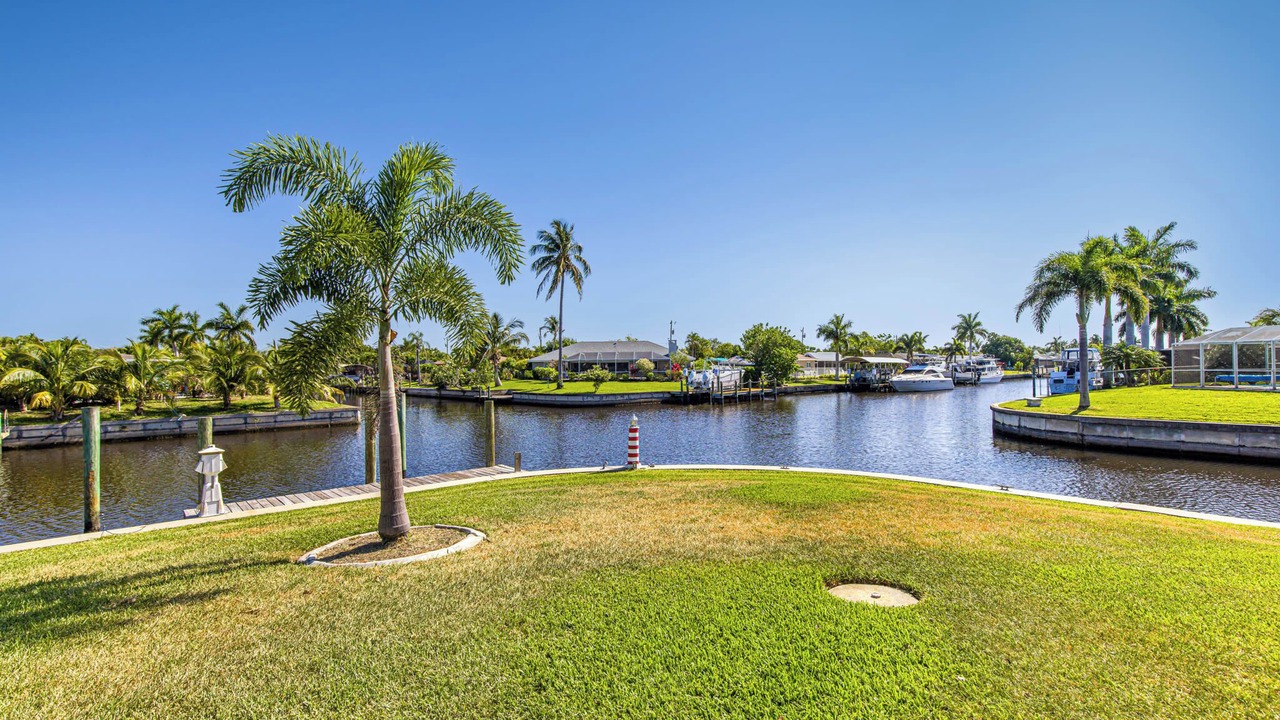 Photo of Outdoor in Lochmoor Waterway Estates