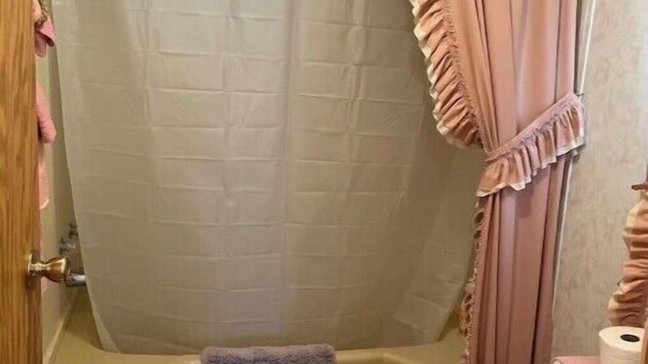 Photo of Bathroom in Moore Haven