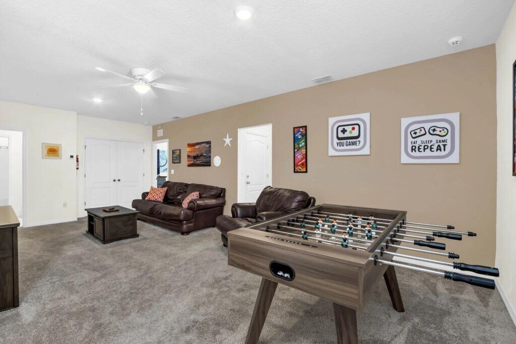 Photo of Livingroom in Loughman