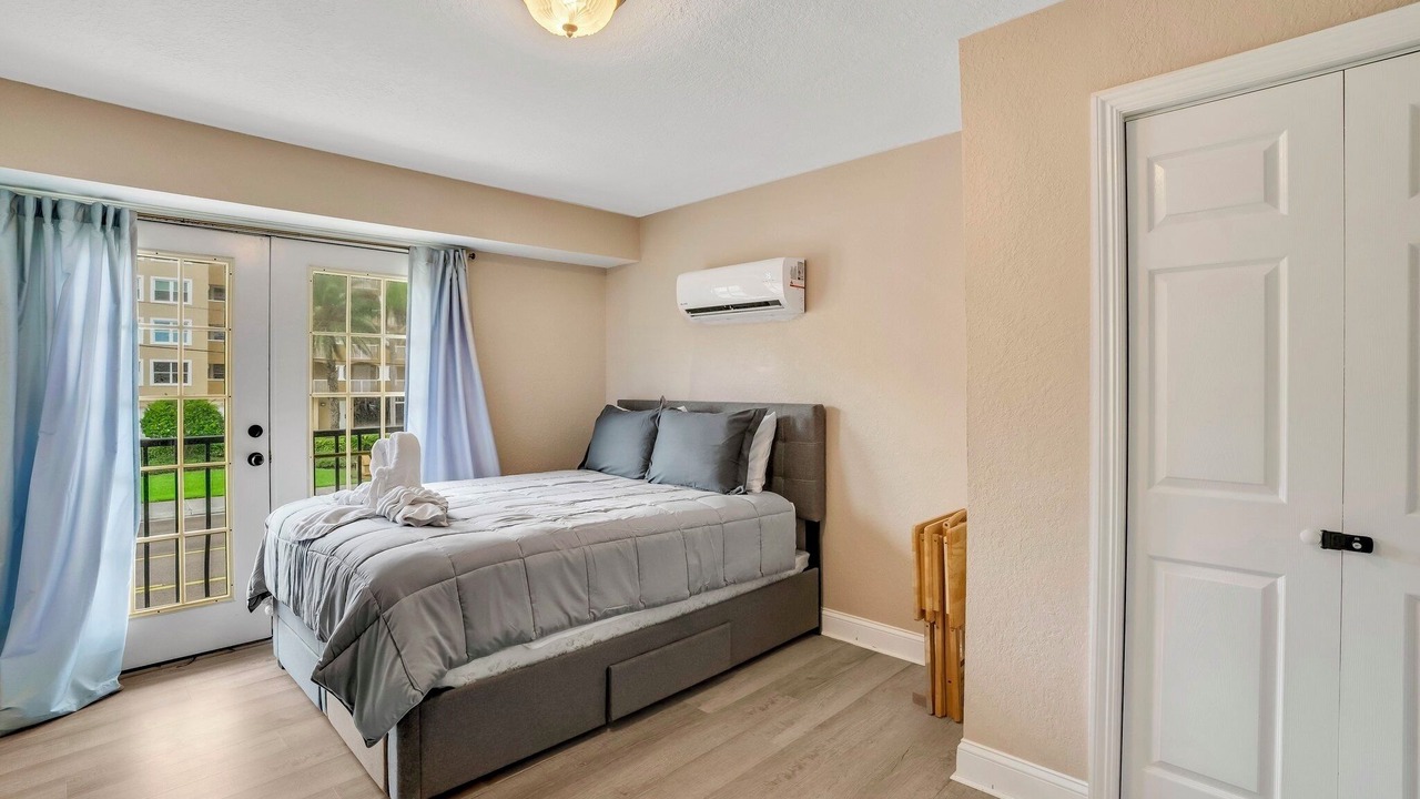 Photo of Bedroom in Redington Beach