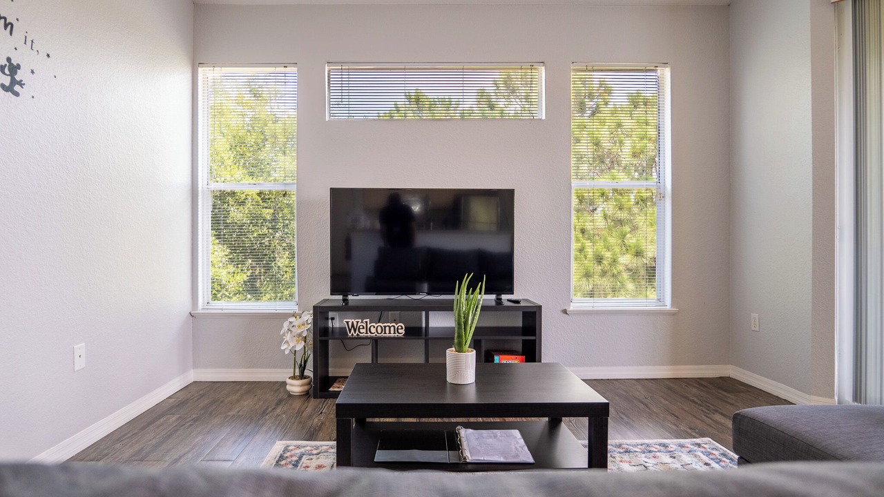 Photo of Livingroom in Lindfields