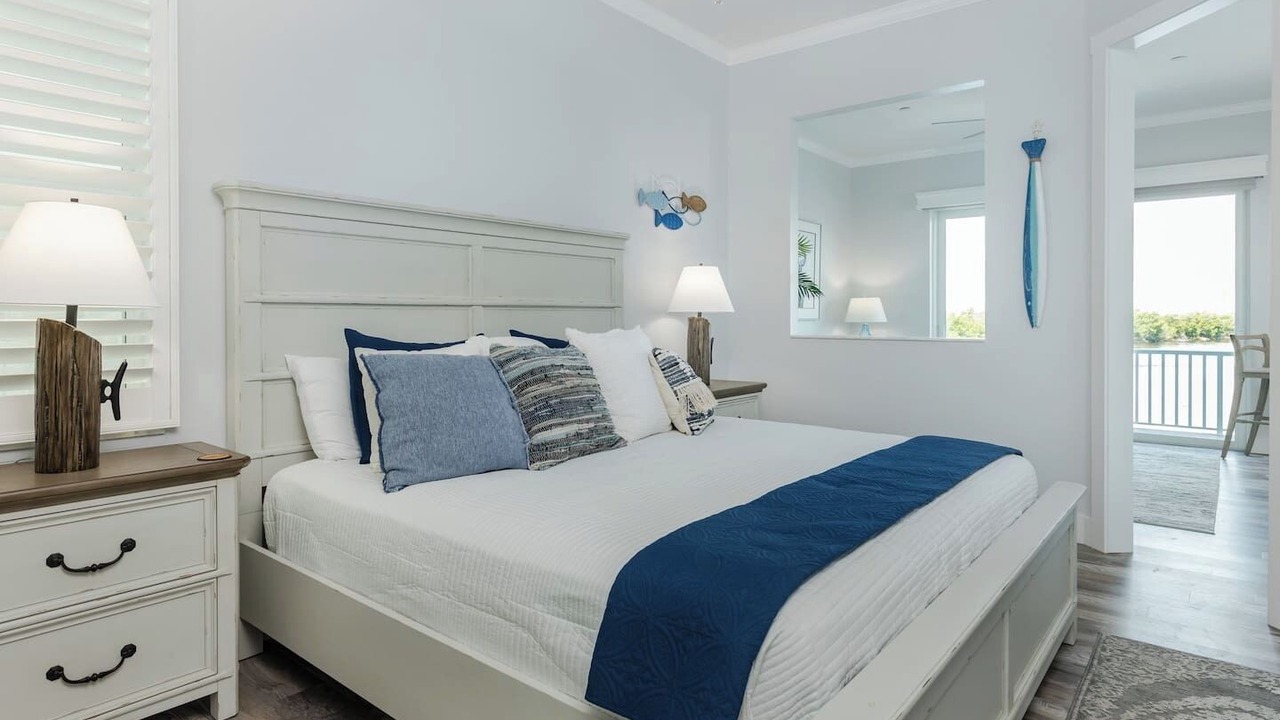 Photo of Bedroom in Cape Harbour