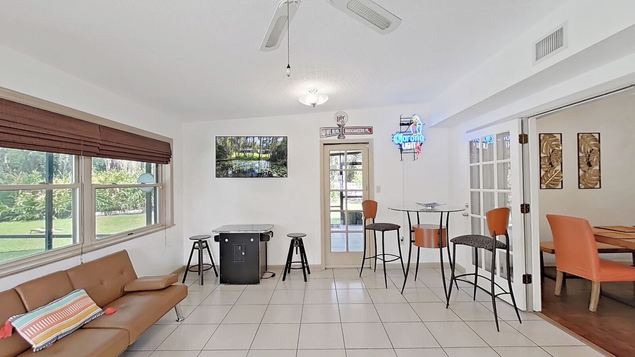 Photo of Livingroom in Greater Northdale
