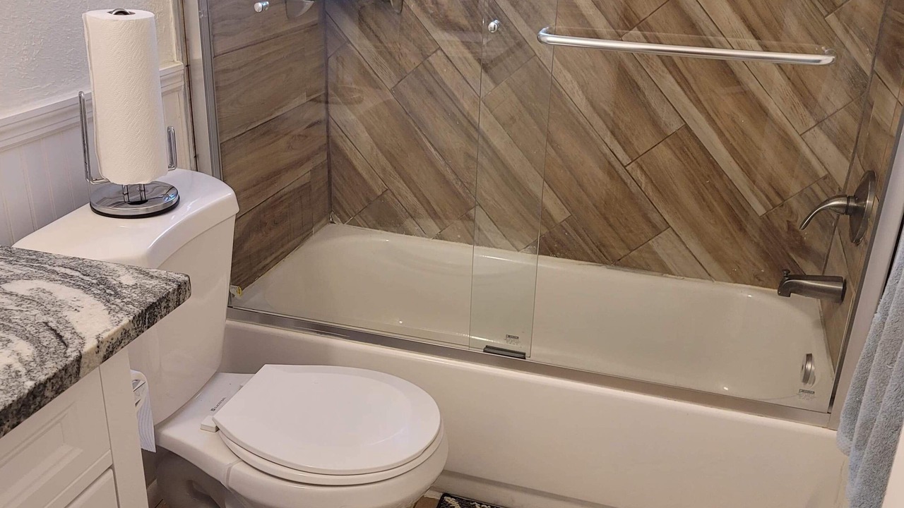 Photo of Bathroom in Clair-Mel City