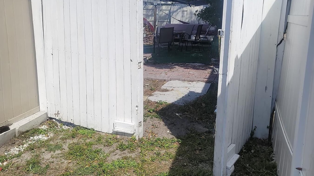 Photo of Outdoor in Clair-Mel City