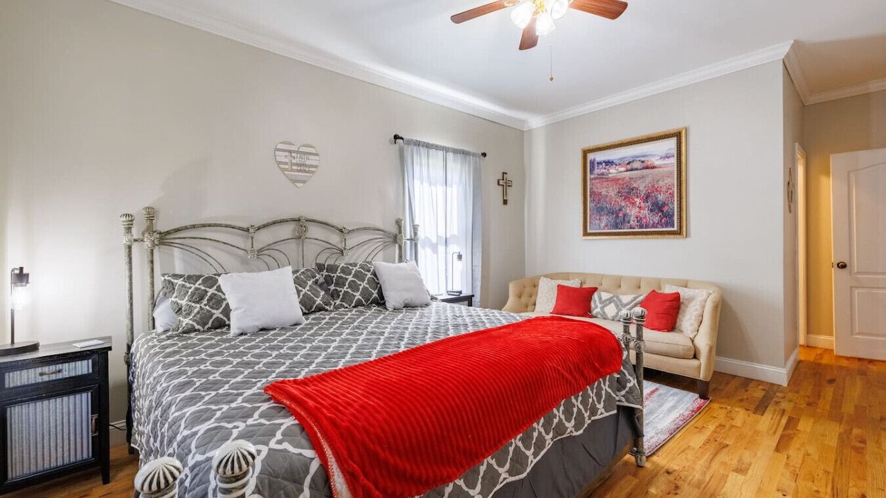 Photo of Bedroom in Mentone