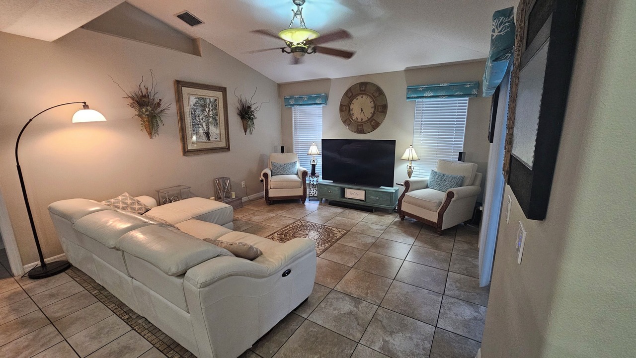 Photo of Livingroom in Indian Trails